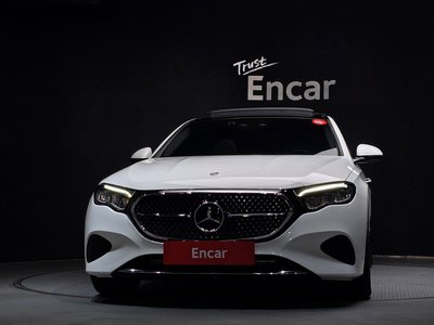 MERCEDES-BENZ E-CLASS - 2