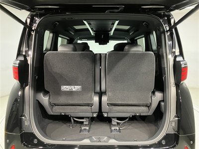 2024 Toyota ALPHARD — миниатюра 29