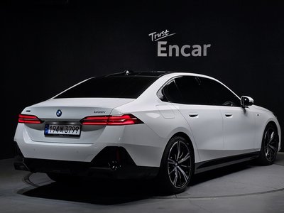 2024 BMW 5 SERIES 照片 4