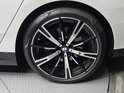 2024 BMW 5 SERIES 照片 8