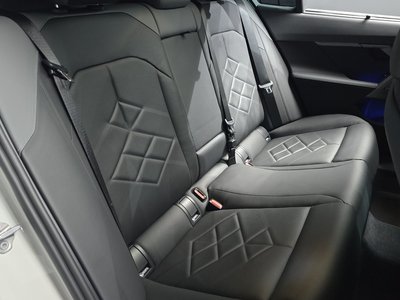 2024 BMW 5 SERIES — миниатюра 17