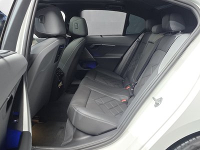 2024 BMW 5 SERIES — миниатюра 18