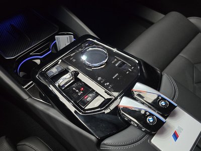 2024 BMW 5 SERIES — миниатюра 12