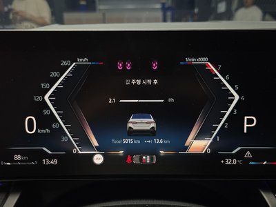 2024 BMW 5 SERIES — миниатюра 11