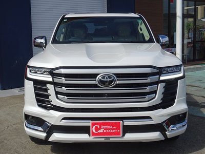 TOYOTA LAND CRUISER 300 - 3