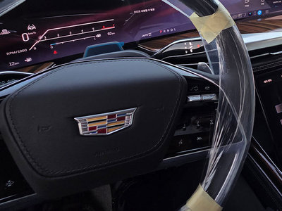 CADILLAC ESCALADE - 7