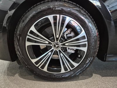 MERCEDES-BENZ E-CLASS - 6