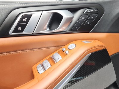 2025 BMW X7 缩略图 29
