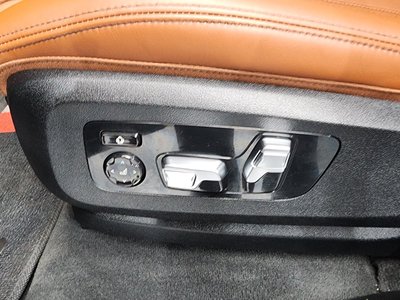 2025 BMW X7 缩略图 31