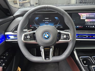 صورة مصغرة 19 لـ 2025 BMW I7