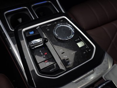 صورة مصغرة 12 لـ 2025 BMW I7