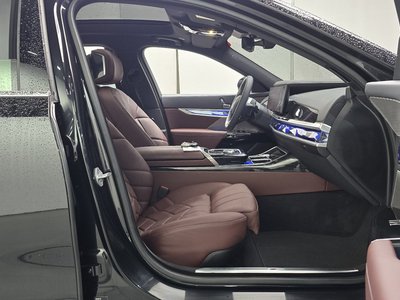 صورة مصغرة 16 لـ 2025 BMW I7