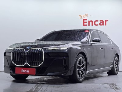 صورة 1 لـ 2025 BMW I7