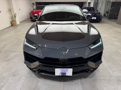 LAMBORGHINI URUS - 2