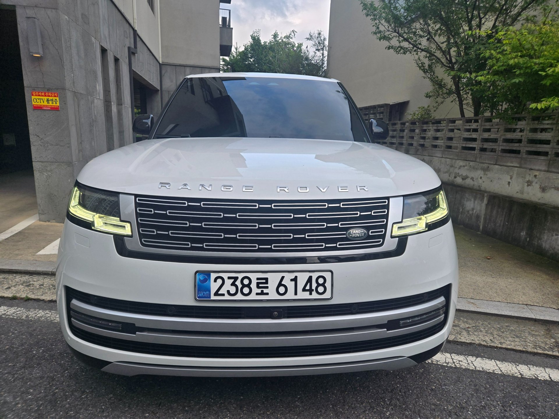 صورة 1 لـ 2024 LAND Rover RANGE ROVER