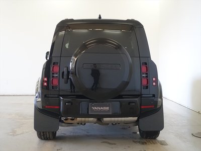 LAND ROVER DEFENDER - 3