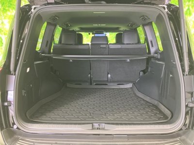 TOYOTA LAND CRUISER 300 - 8