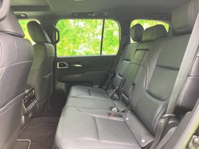 TOYOTA LAND CRUISER 300 - 7