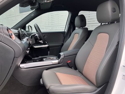 MERCEDES-BENZ EQB - 9