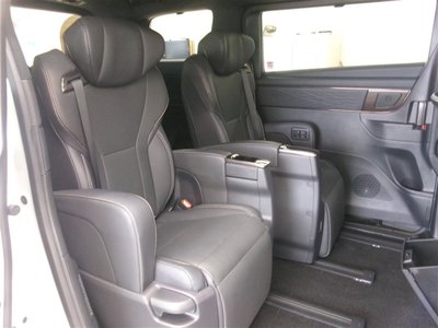 2023 Toyota ALPHARD — миниатюра 16