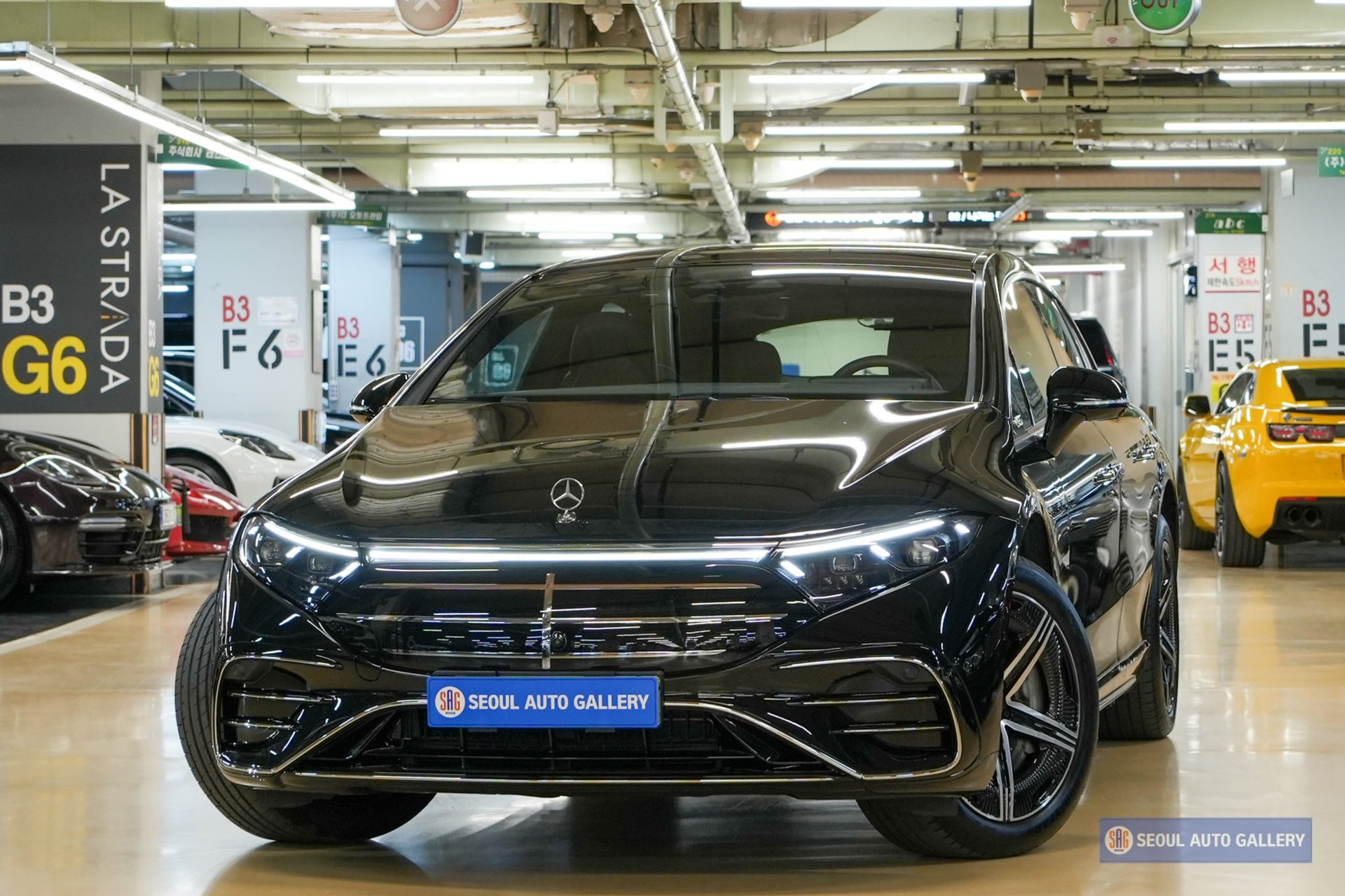 MERCEDES-BENZ EQS - View 1