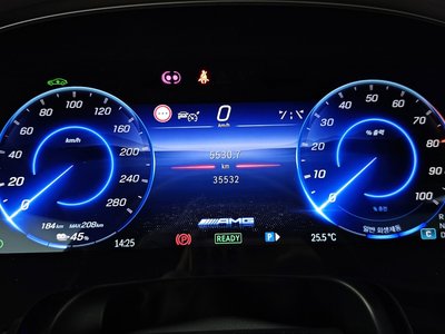 MERCEDES-BENZ EQE - 8