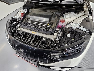 MERCEDES-BENZ EQE - 7