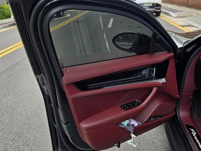 PORSCHE PANAMERA - 9