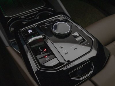 2024 BMW 5 SERIES thumbnail 15