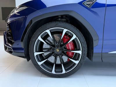 2020 Lamborghini URUS — миниатюра 11
