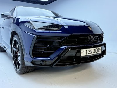 LAMBORGHINI URUS - 2