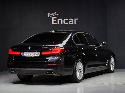 BMW 5 SERIES - 4