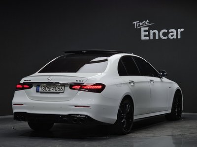 MERCEDES-BENZ E-CLASS - 4