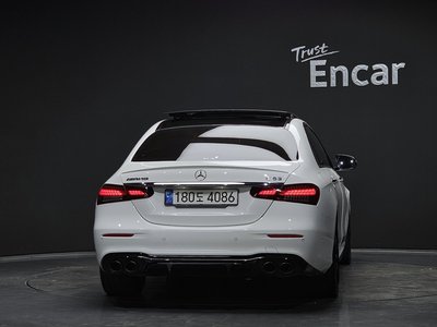 MERCEDES-BENZ E-CLASS - 3