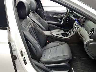 MERCEDES-BENZ E-CLASS - 10