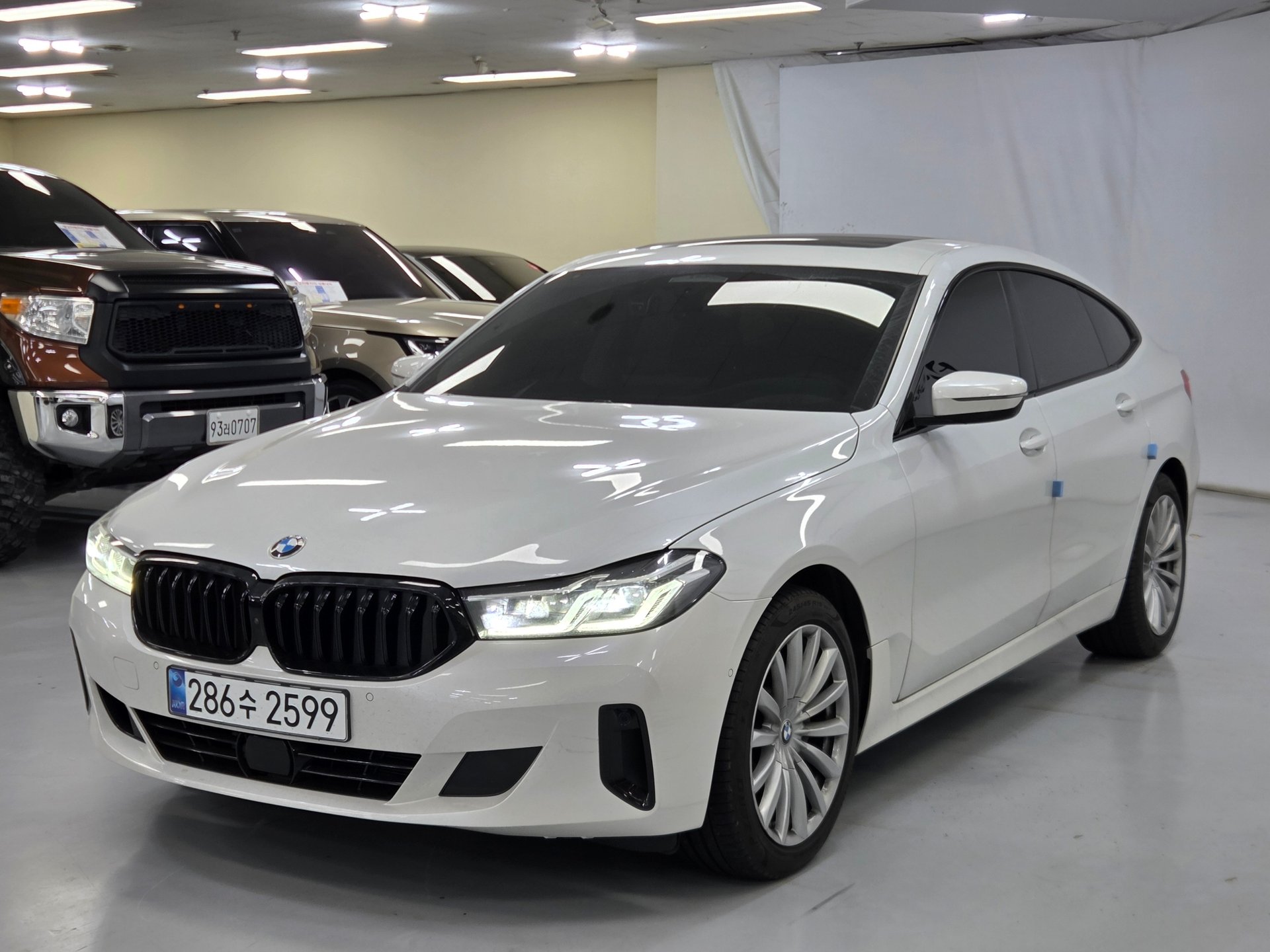 BMW 6 SERIES GT - View 1
