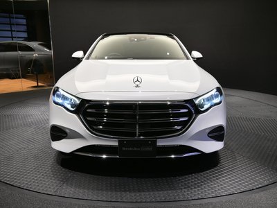 MERCEDES-BENZ E-CLASS - 2