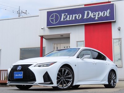 LEXUS IS - 1