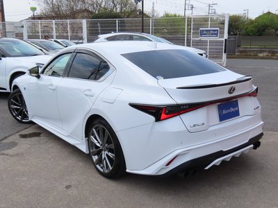 LEXUS IS - 9