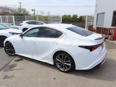 LEXUS IS - 8