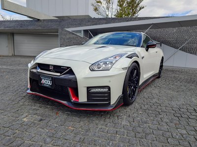NISSAN GT-R