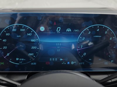 MERCEDES-BENZ GLC - 8