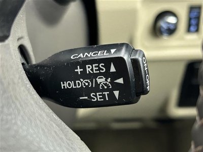 TOYOTA LAND CRUISER PRADO - 8