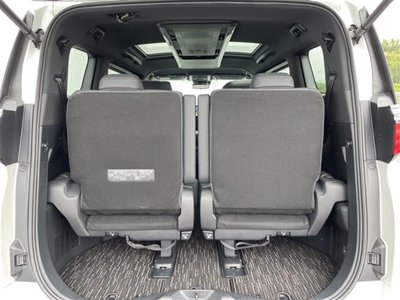 2023 Toyota ALPHARD thumbnail 31