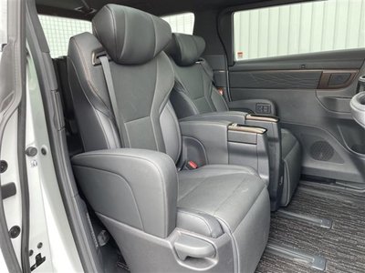 2023 Toyota ALPHARD thumbnail 25