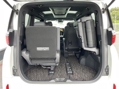 2023 Toyota ALPHARD thumbnail 32