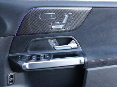 صورة مصغرة 35 لـ 2024 Mercedes-BENZ GLB