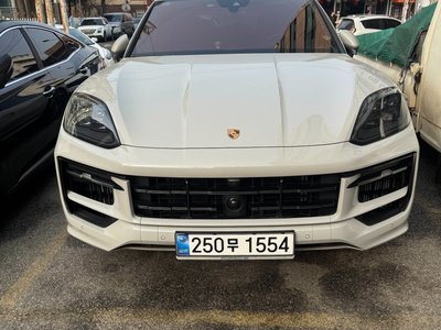 PORSCHE CAYENNE - 1