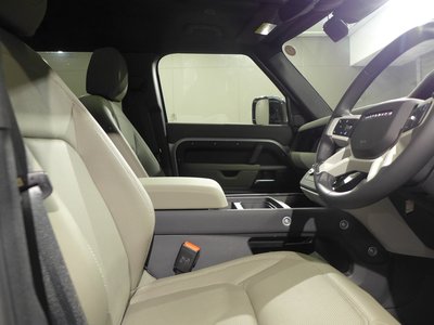 صورة مصغرة 36 لـ 2023 LAND Rover DEFENDER