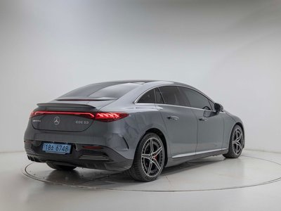 MERCEDES-BENZ EQE - 4